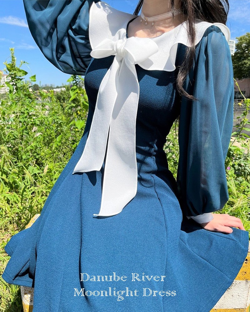 마네킨몸매+여리여리끝판왕 ! 24SS✨레트로문 단독입고 BEST✨#봄하객룩 #데이트룩 오묘한 청록색감이 고급스러운 달빛을 담은 &quot;다뉴브강 달빛원피스&quot;  Danube River Moonlight Dress
